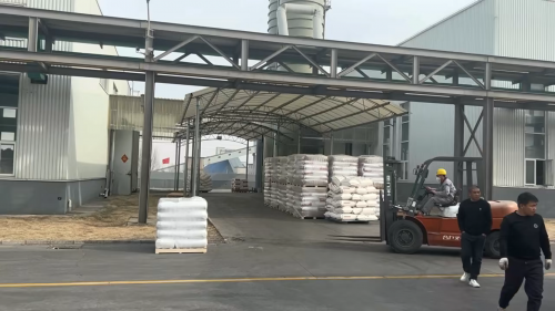 高粘度聚丙烯酰胺产品包装与装车