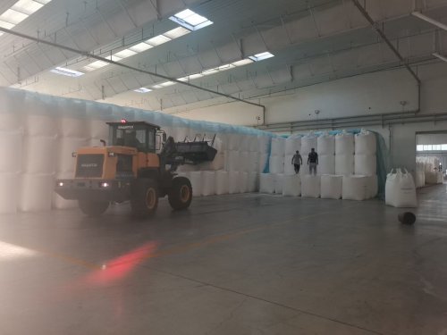 聊城聚丙烯酰胺厂区装车