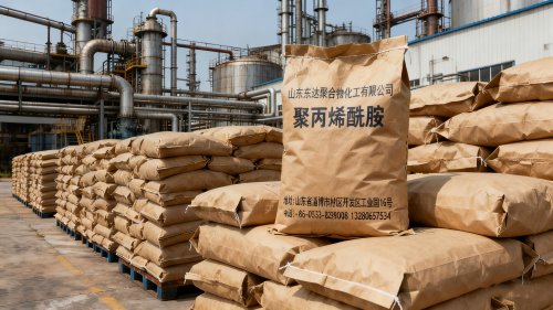 强力聚丙烯酰胺絮凝剂出货现场