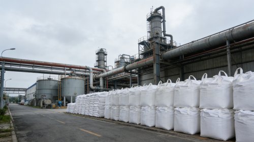 工厂厂区液体PAM装车操作