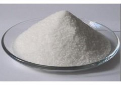 聚丙烯酰胺加水结块是怎么回事？
